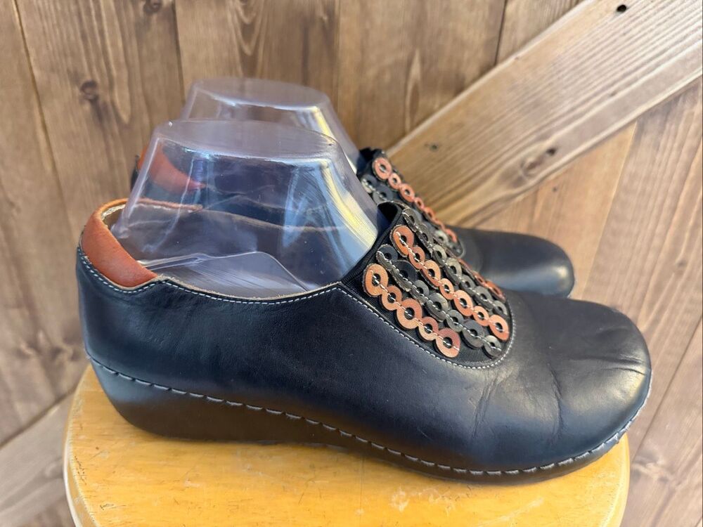 L’Artiste Women’s EU 41 US 10 Black Leather Slip On Shoes Orange Detail